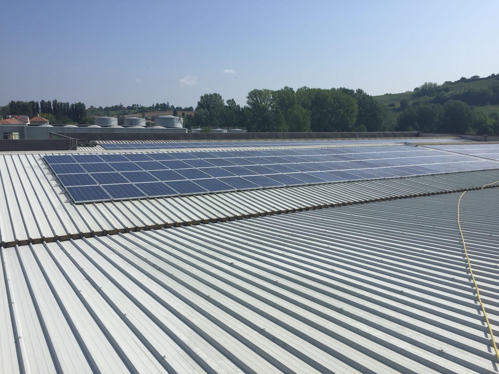 brichome tetto pannelli fotovoltaici